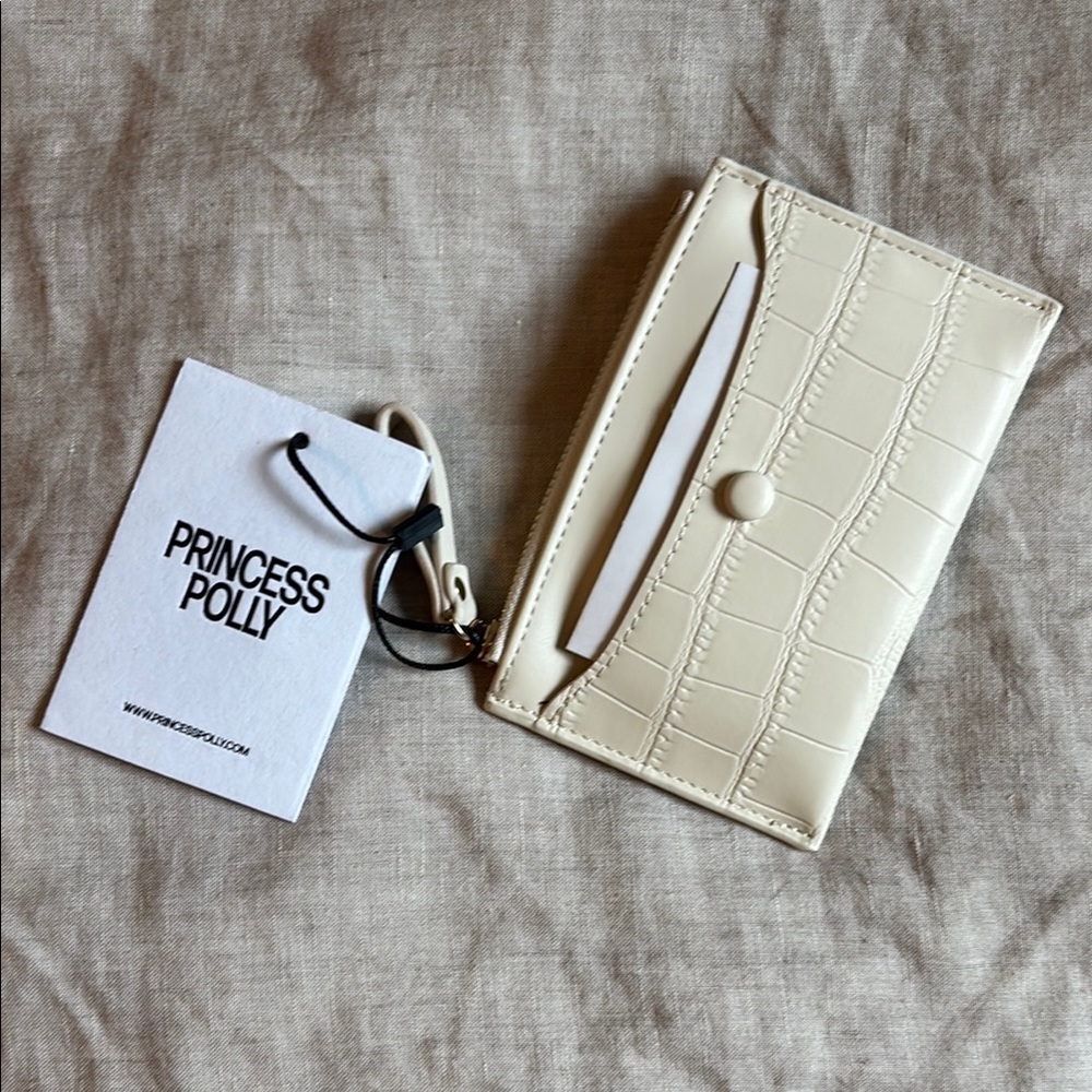 Princess Polly Cream Key & Card Holder Minimalist Design